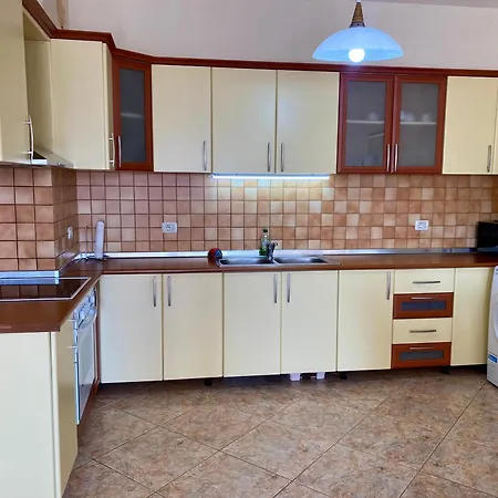 Rtsh Apartamento